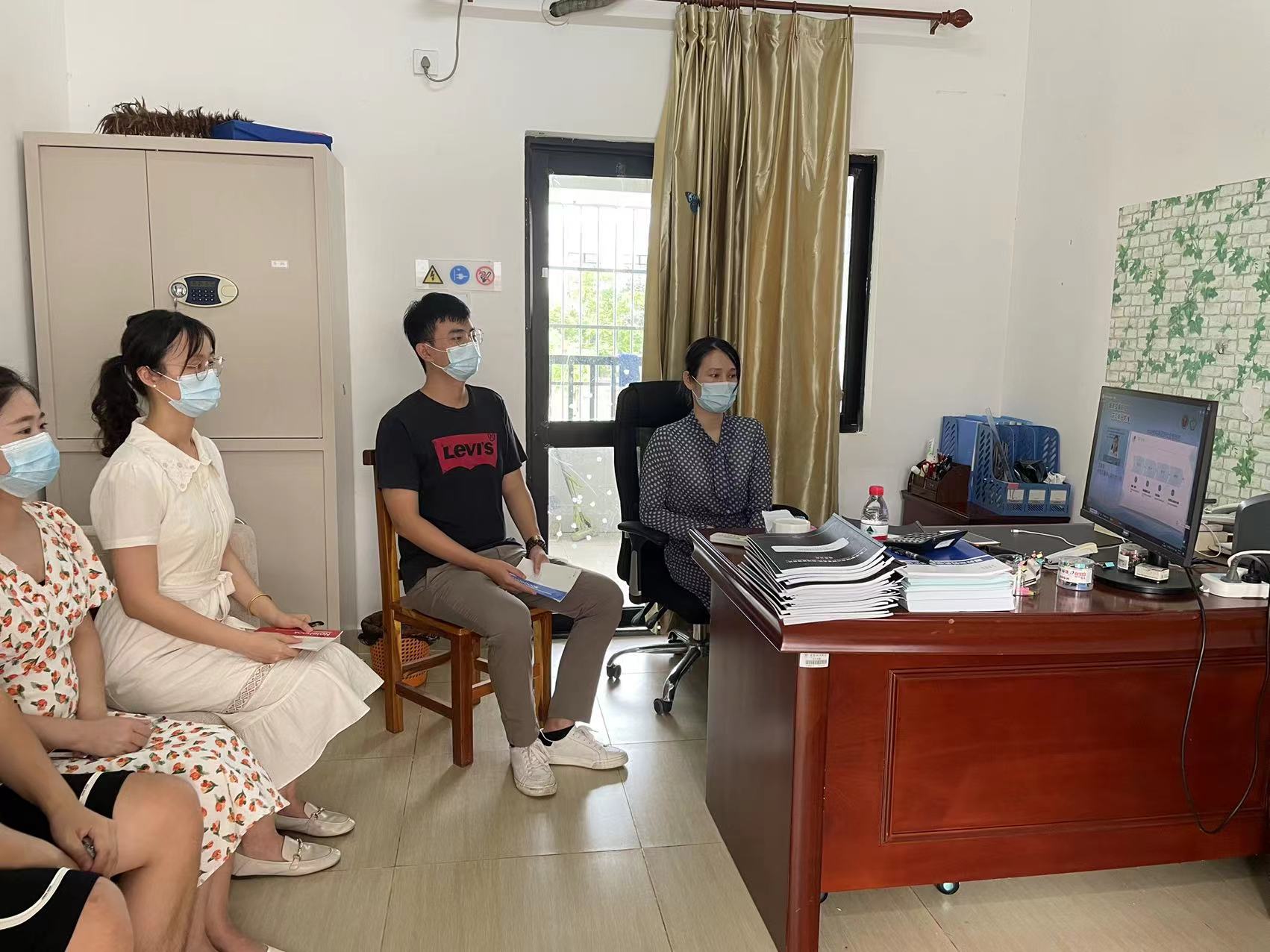 审计处集体观看《疫情防控技术方案（第六版）专家解读培训会》视频